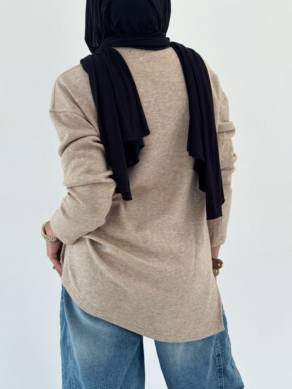 Chic Essential Beige Pullover