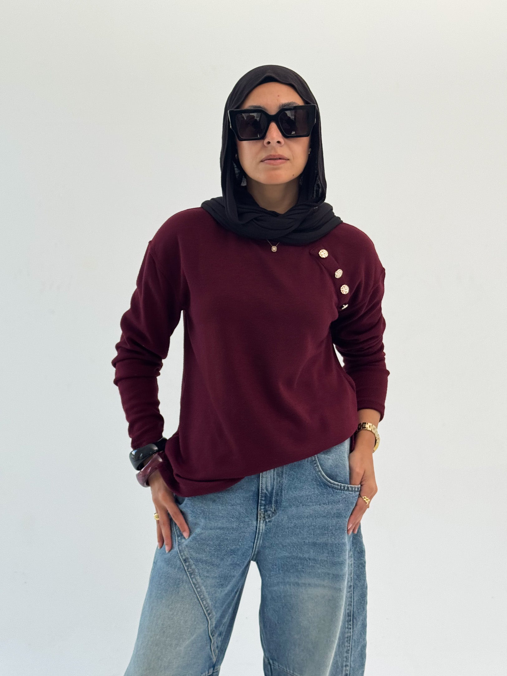 Chic Essential Burgundy Pullover