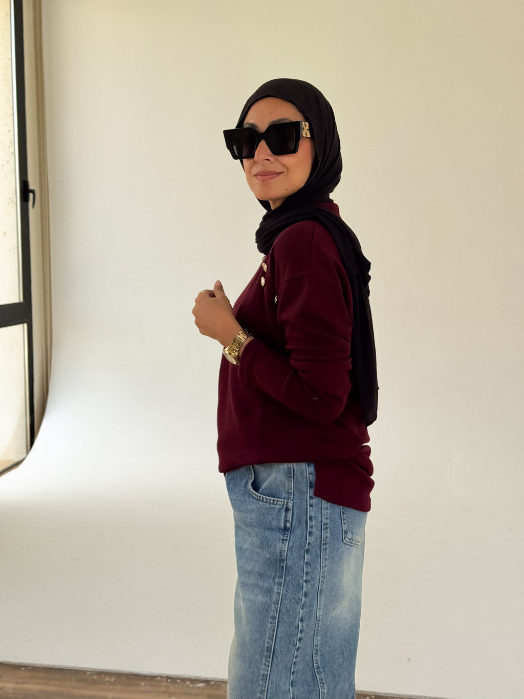 Chic Essential Burgundy Pullover