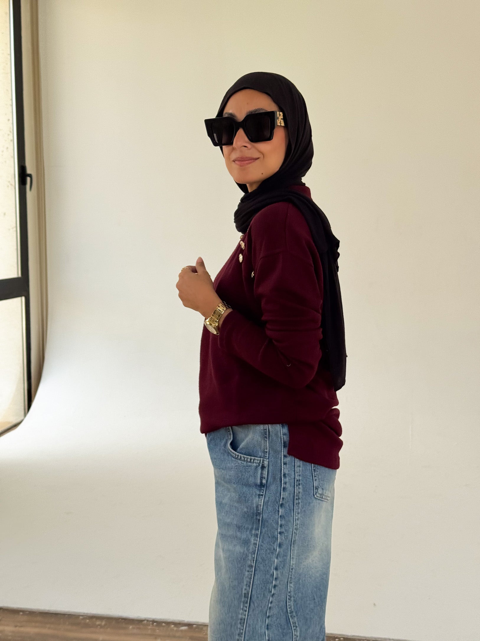 Chic Essential Burgundy Pullover